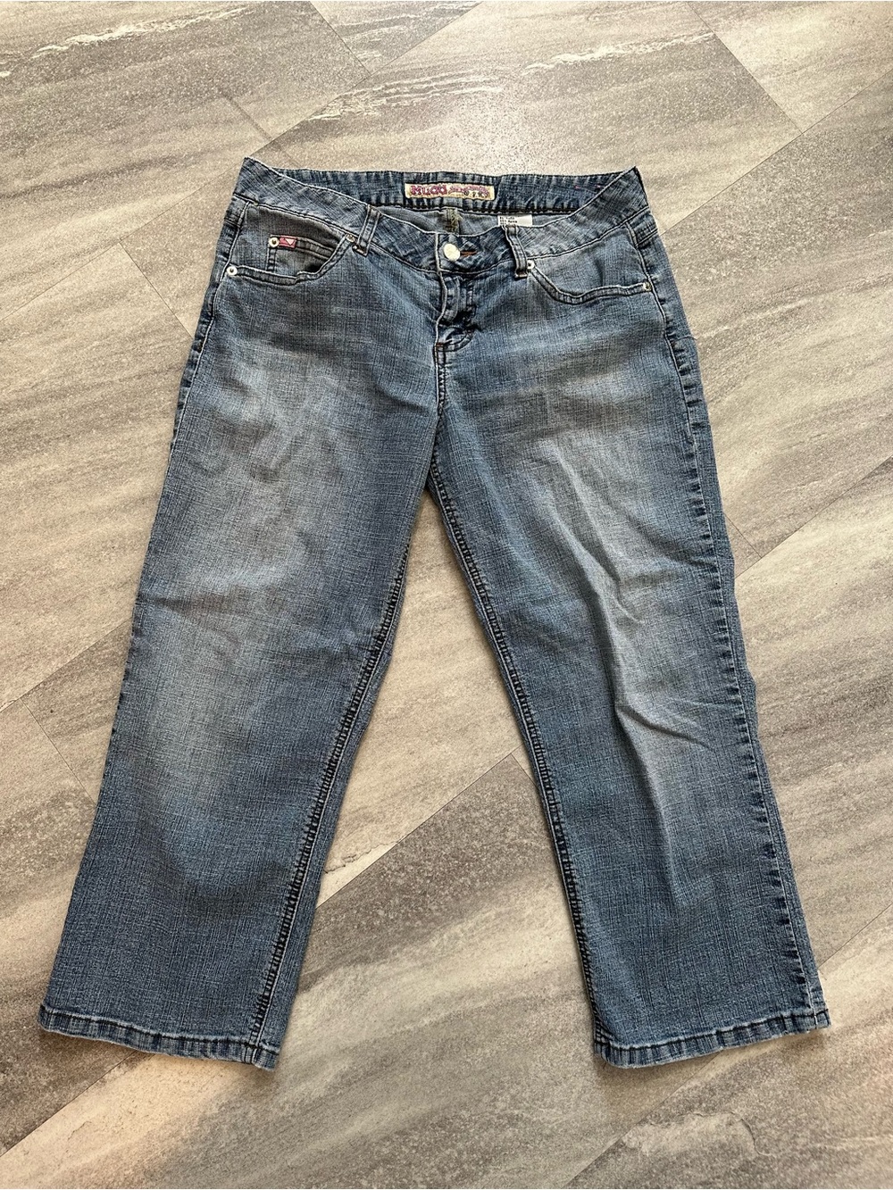 Y2K/Vintage MUDD low rise capri jeans 9